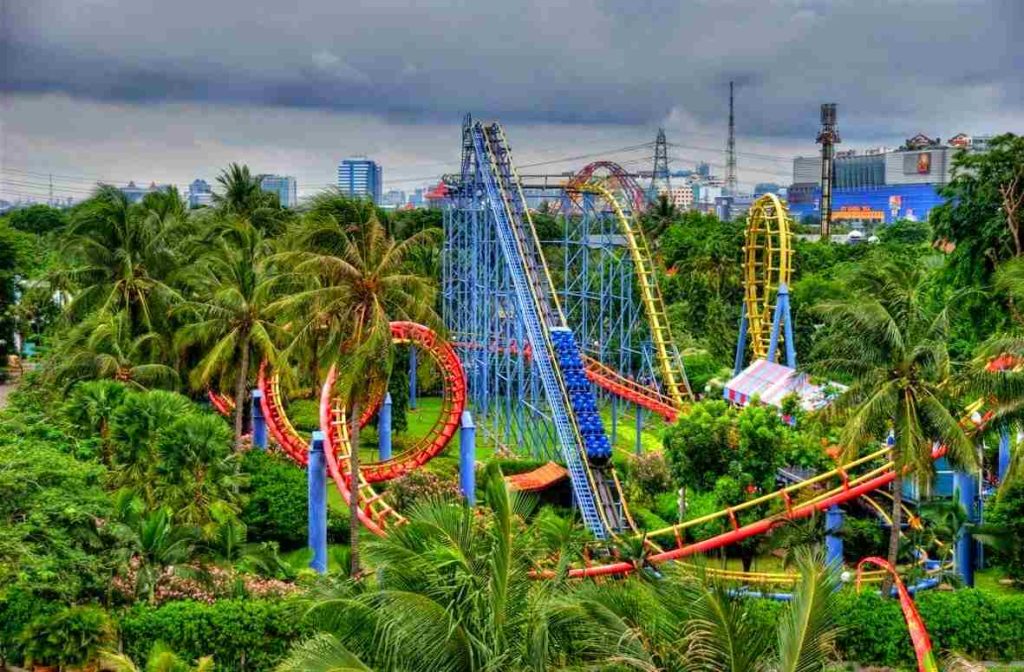 Naik Bus Pariwisata untuk Liburan di Jakarta dan Sekitarnya